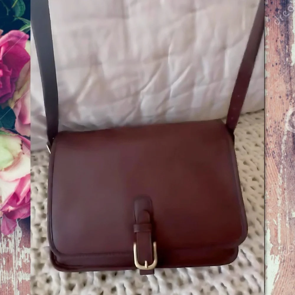 VINTAGE COACH MAHOGANY SADDLE POUCH BAG Style 9585